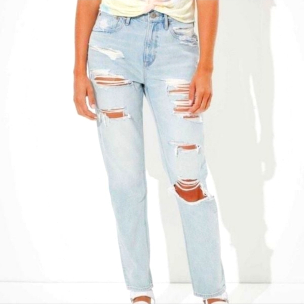American Eagle ripped vintage 90s boyfriend cropped jeans size 6